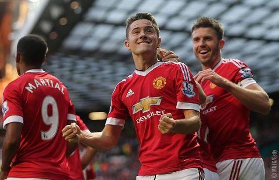 盾展开特别 盾展开特别