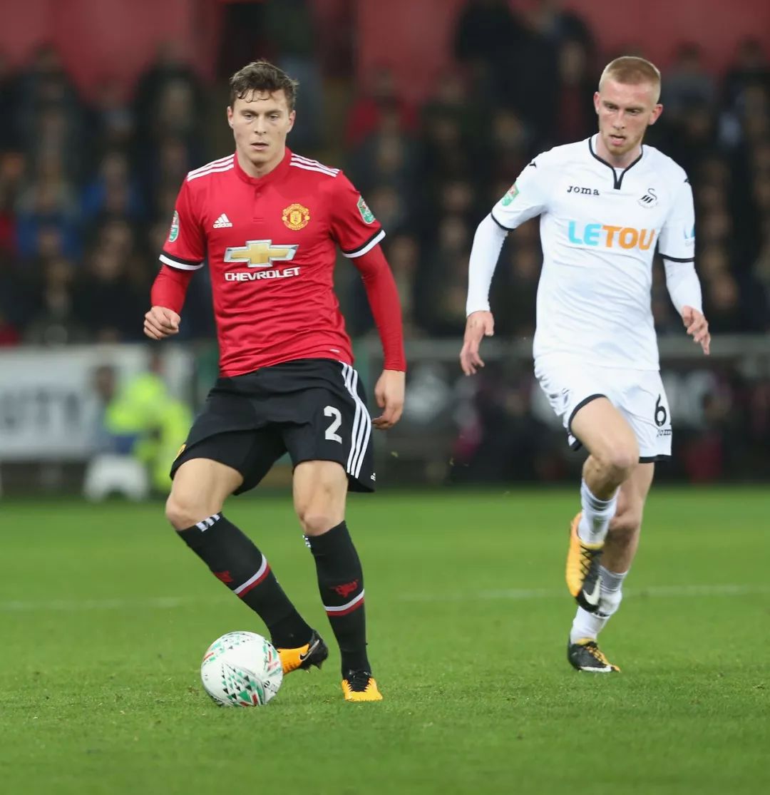 正是在租借 正是在租借